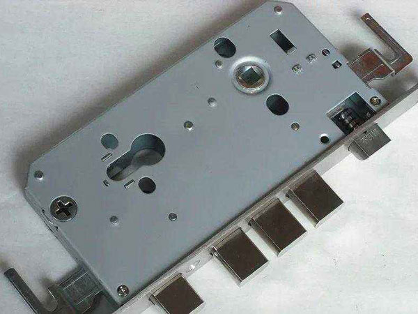 平武24小时上门开锁公司